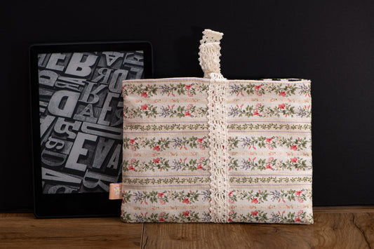 Kindle Sleeve tapisserie fleurs roses