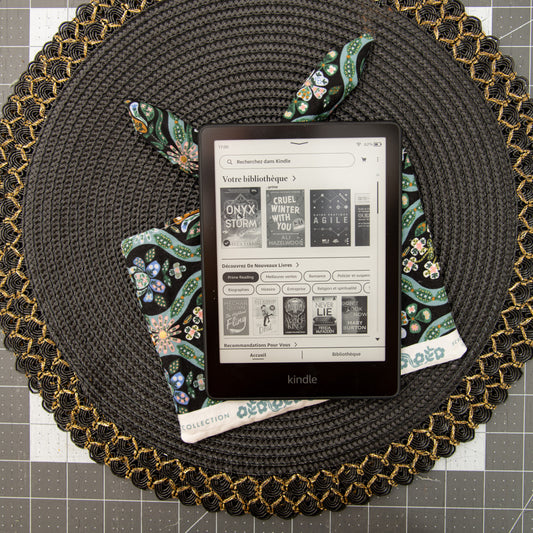 Kindle sleeve rifle paper print