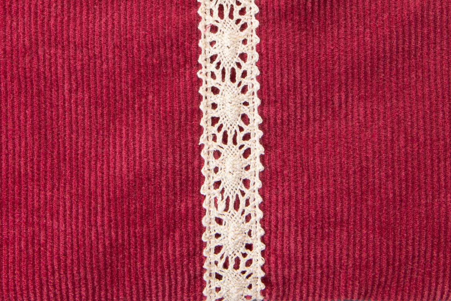 Pochette en velours côtelé rose foncé