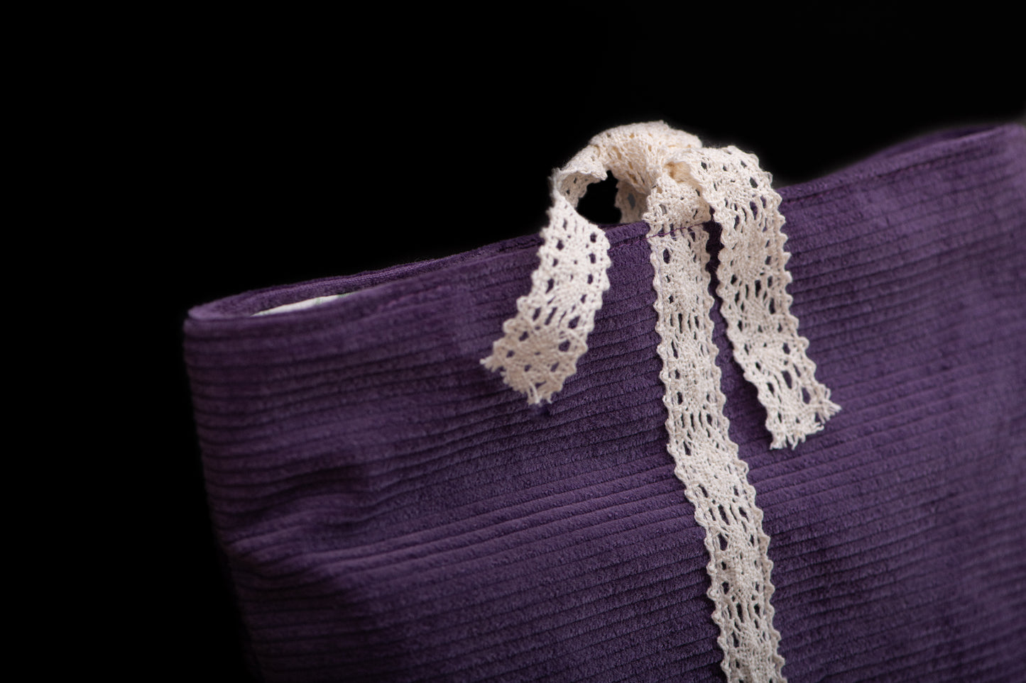 Book Sleeve corduroy mauve