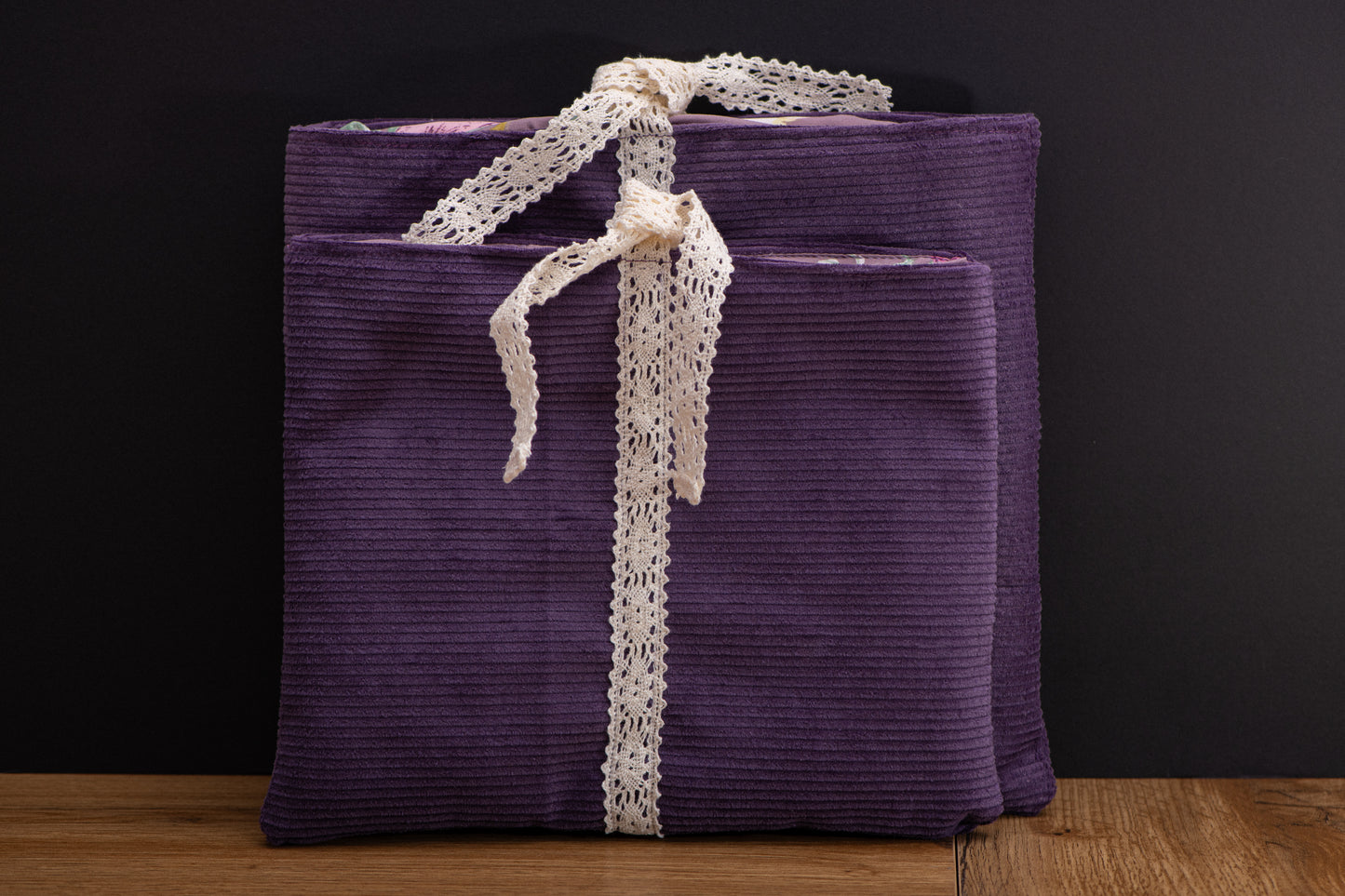 Book Sleeve corduroy mauve