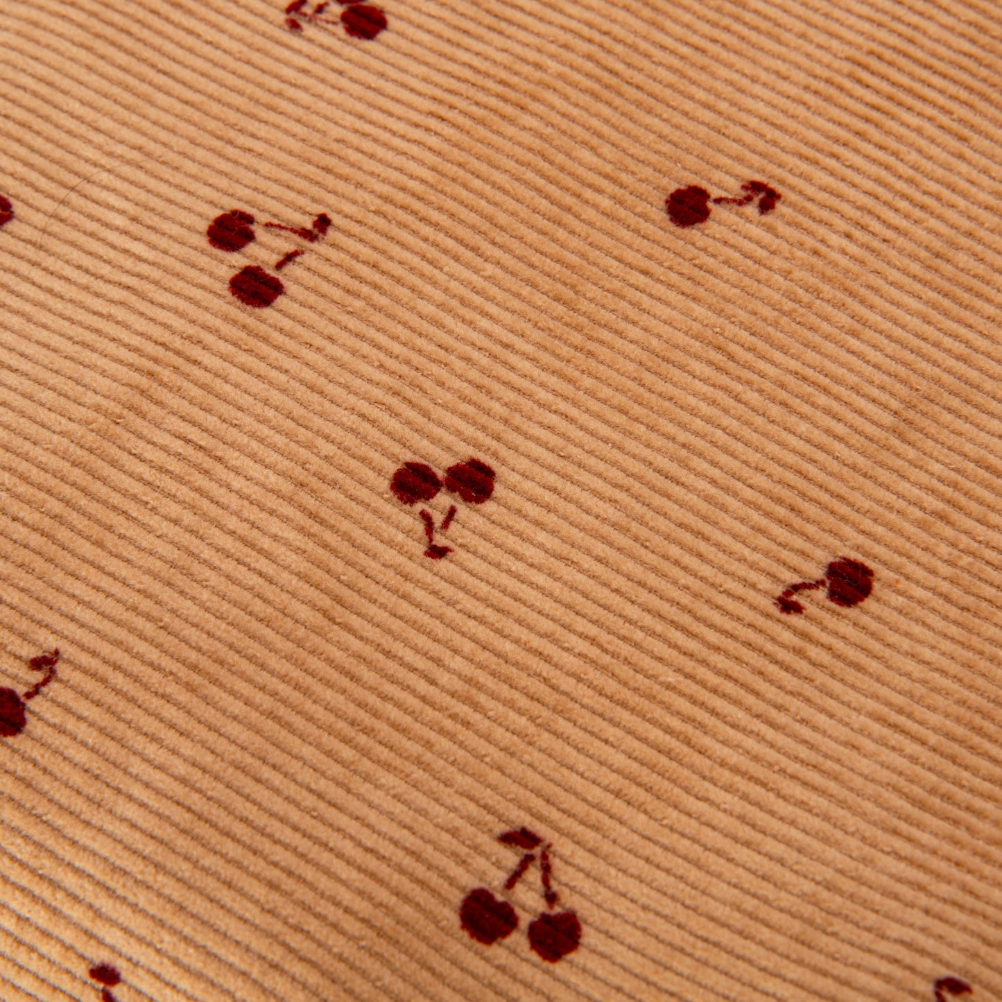 Housse de livre beige en velours côtelé à cerises