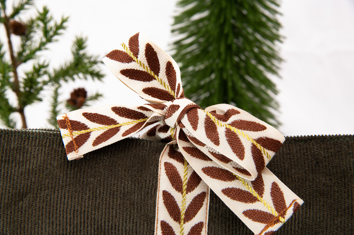 Pochette en velours côtelé vert