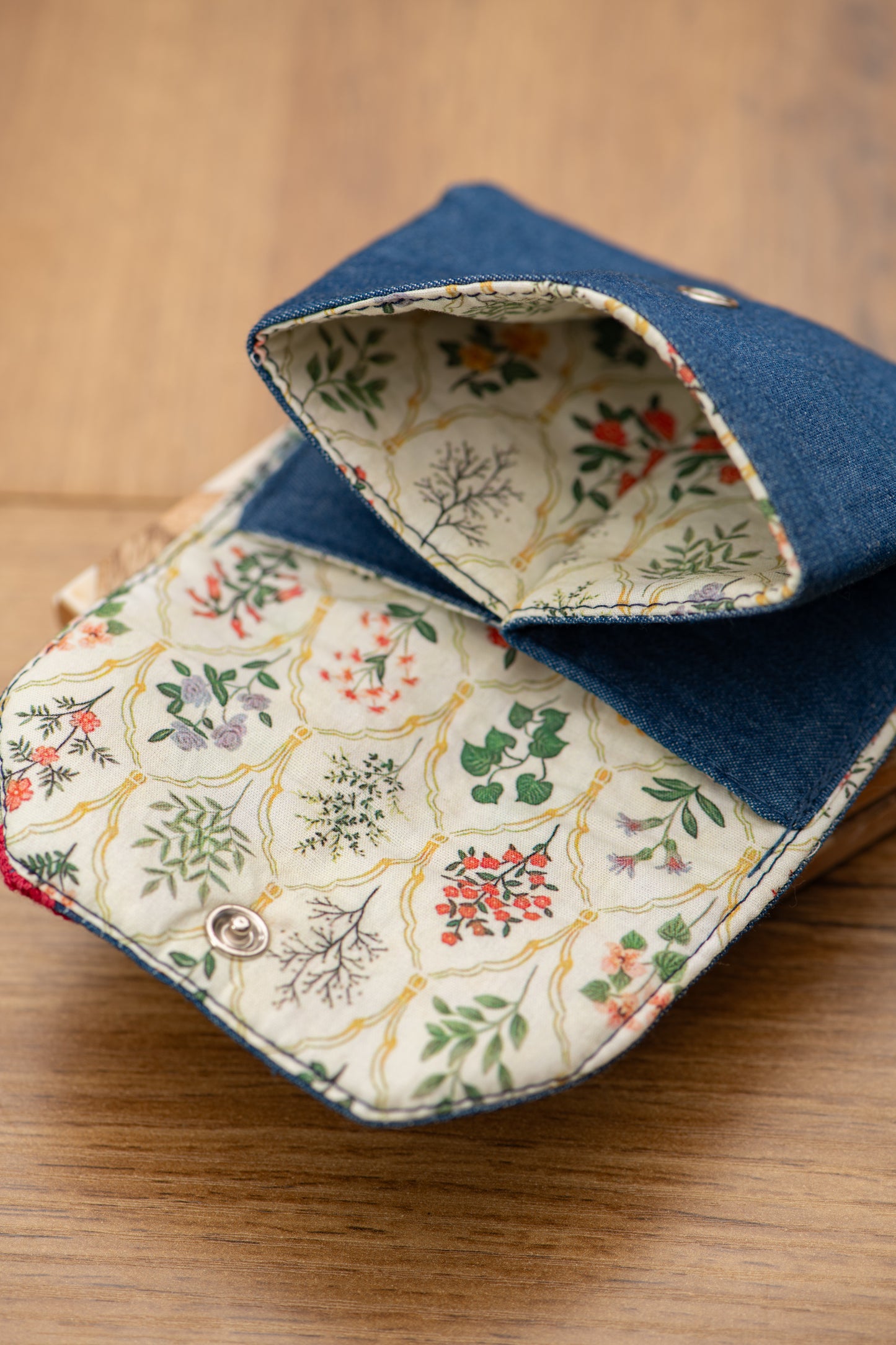 Porte-feuille mini fleurs brodées+tapisseriefleurs