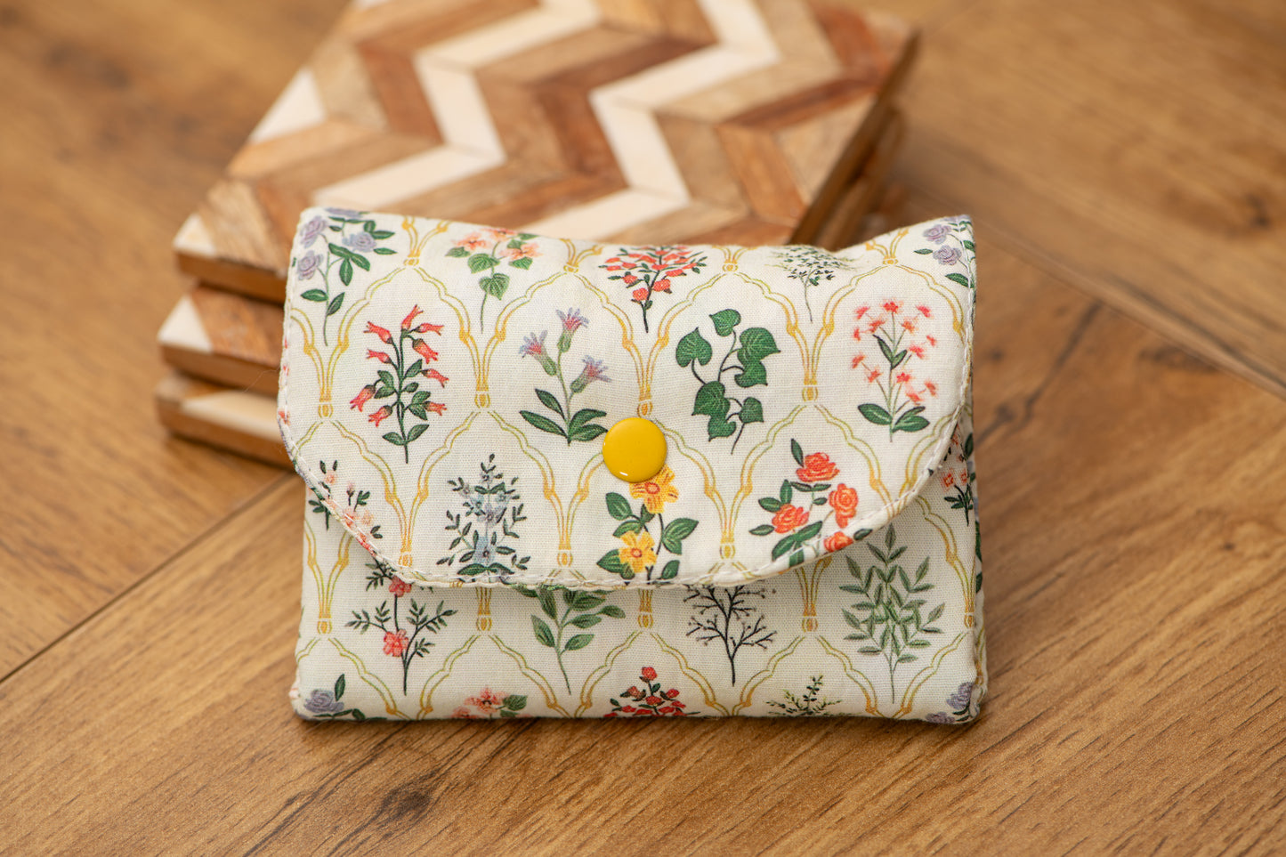 Pochette mini fleurs tapisserie