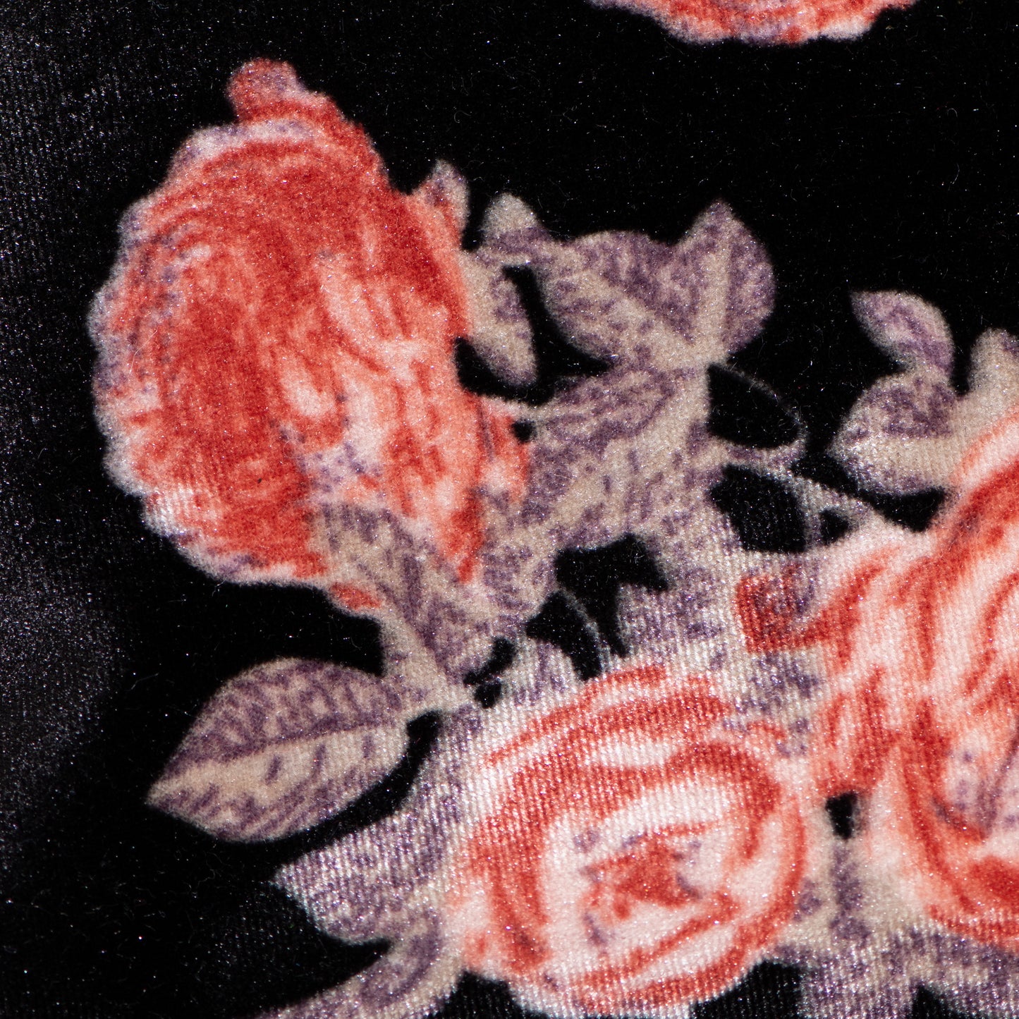 Pochette en velours rose à fleurs