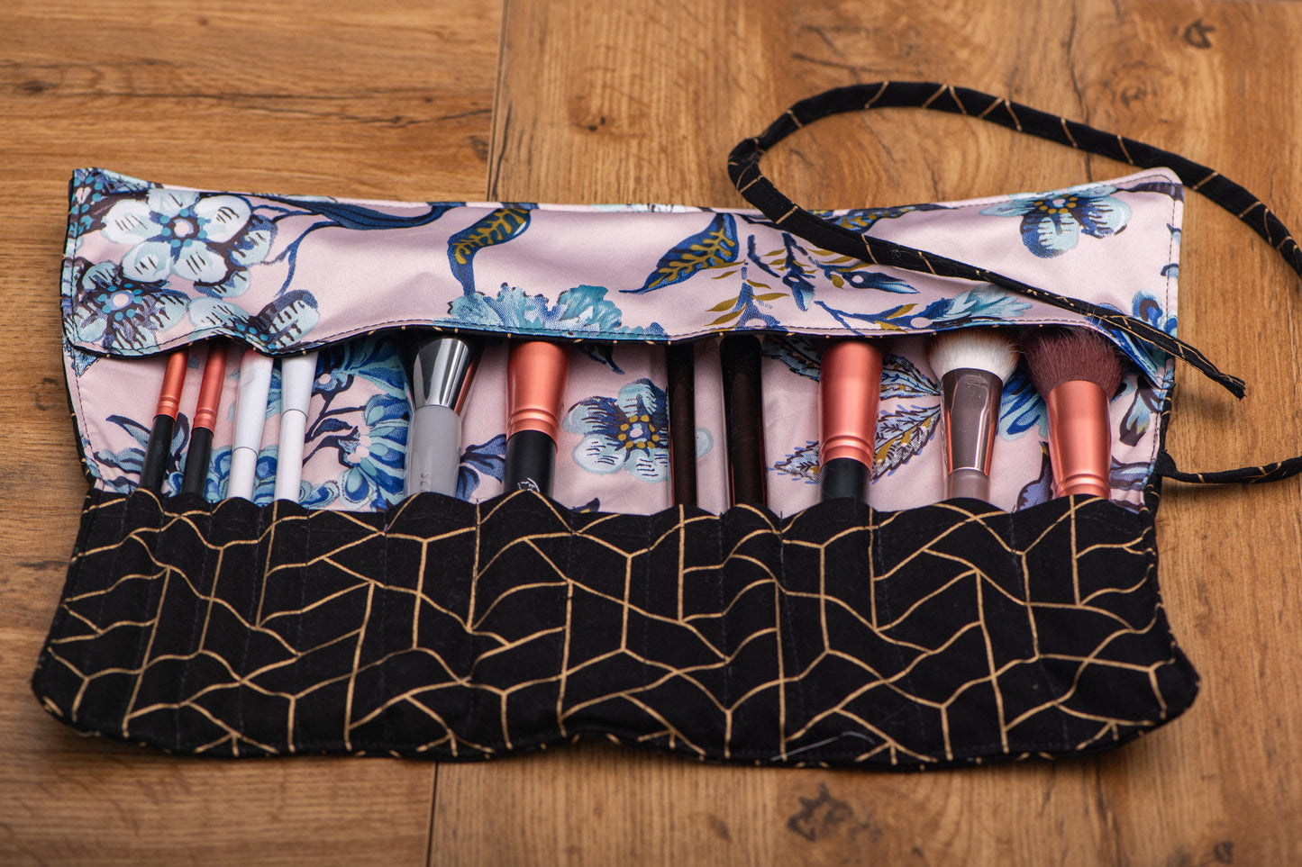 Pochette à pinceaux de maquillage - Corail/fleurs roses
